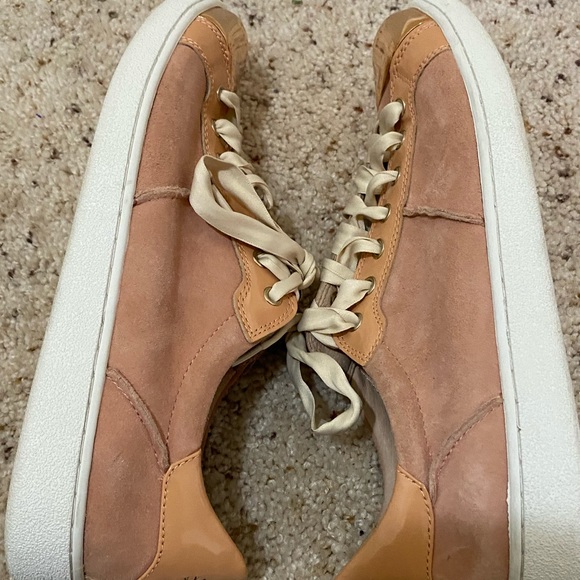 💎UGG Evangeline pink/gold sneakers size 15. - Picture 14 of 16